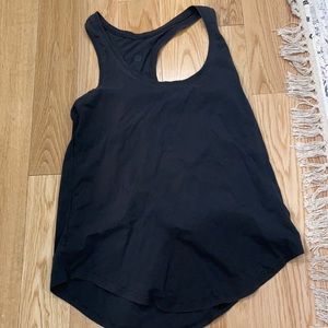 Lululemon ‘love tank’